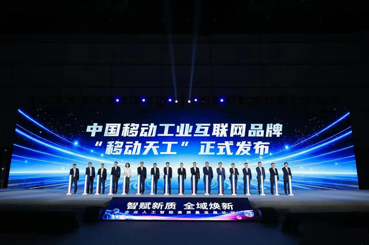 不得不承认！这就是赤裸裸的现实！
小米：收入3659亿，净利润才272亿，
京东