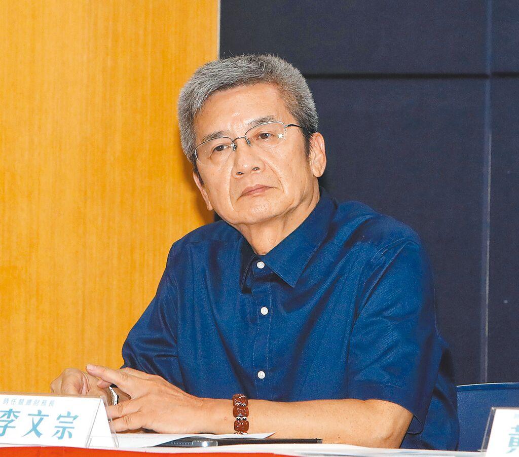 李得全在过去处理京华城容积奖励案时，曾明确标注应依据“台北市土地使用分区管制自治