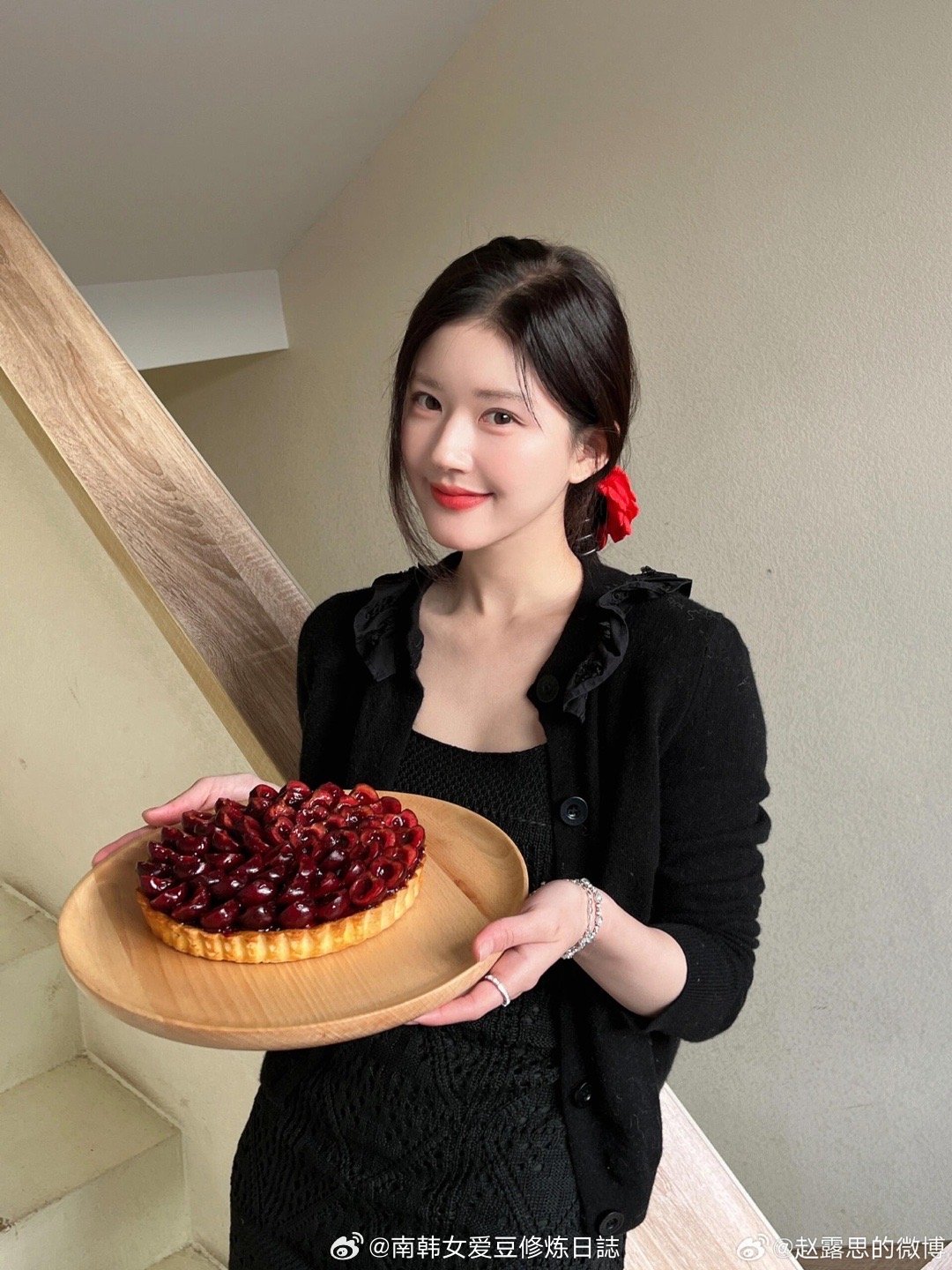 蛮喜欢老露这张的感觉很旺~ ​​​