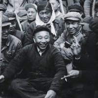 1949年，新疆差一点就从中国版图上划出去了，最后是毛主席连下四步棋，没打大仗，