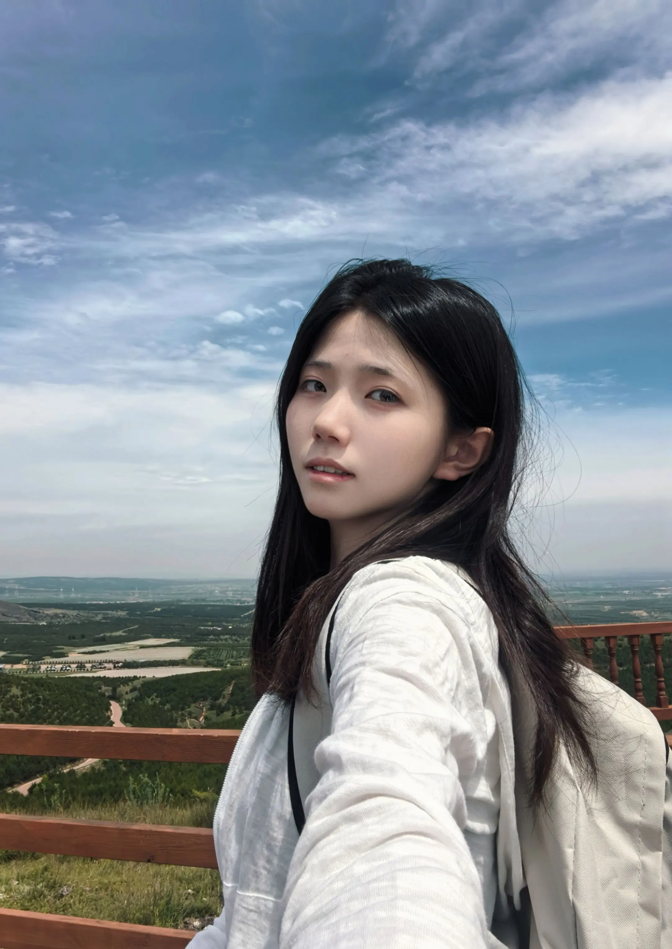 千磨万击还坚劲。
