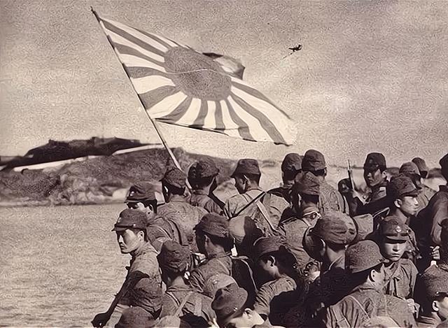 1950年，麦克阿瑟在志愿军身上吃了个大瘪，于是他找到日本，打算武装200万日军
