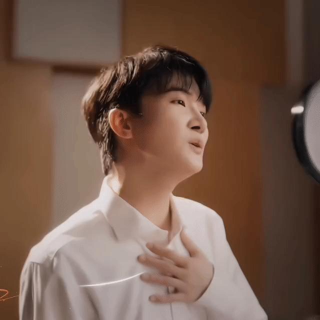 周深   周深送上一连串新年祝福 【圈宝和米说早安】  竹帚轻挥梁上埃，  忽闻