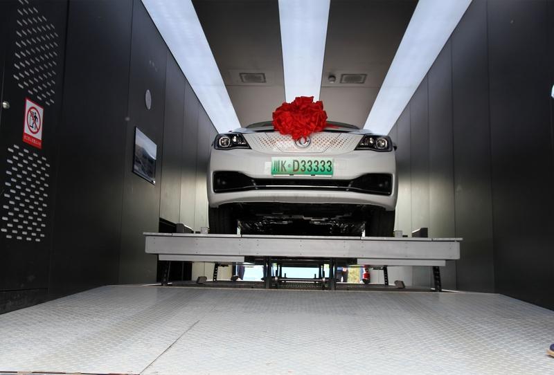 比亚迪在换电和闪充方面双路布局，试图解决用户补能焦虑。换电模式有其独特价值，3分