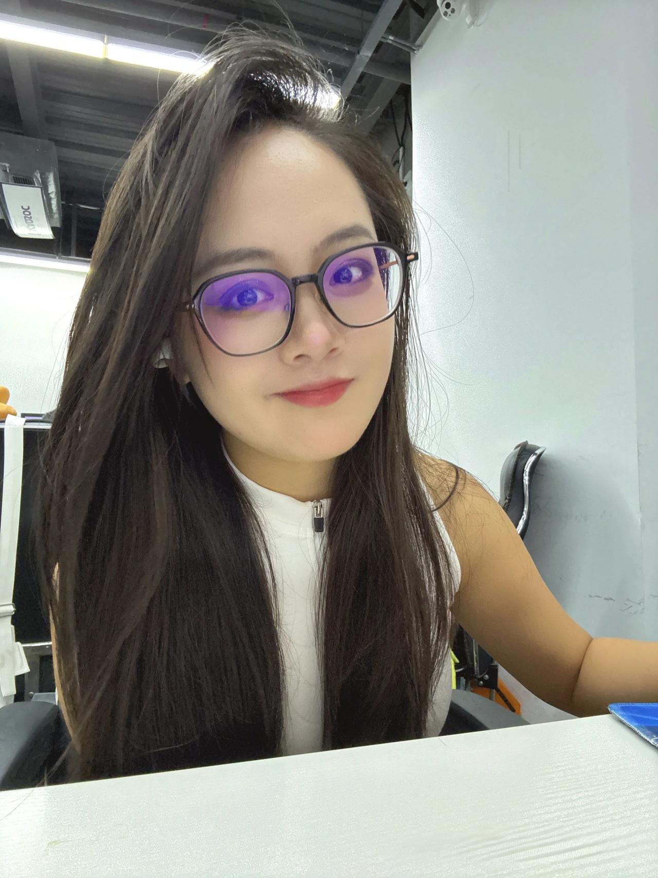 你觉得女人最重要的是美貌还是人品美貌重要，人品更重要！