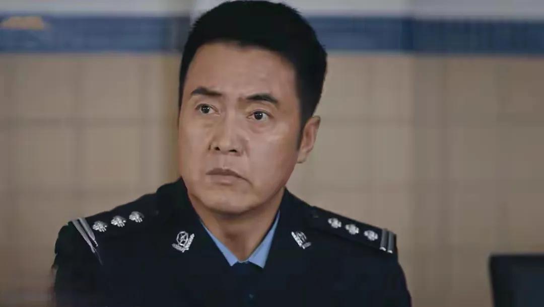 追剧《利剑.玫瑰》，有的人不知从哪儿得知，说韩支是“内鬼”。我就想起了巜扫毒风暴