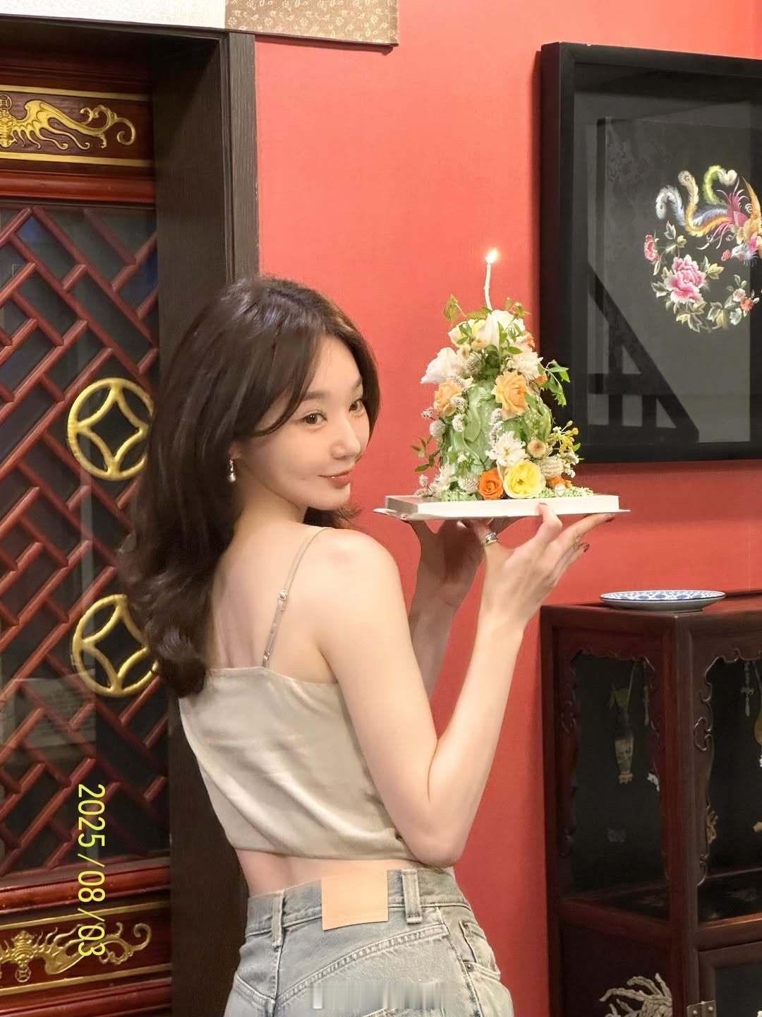 姜敏京ins更新🥂 ​​​