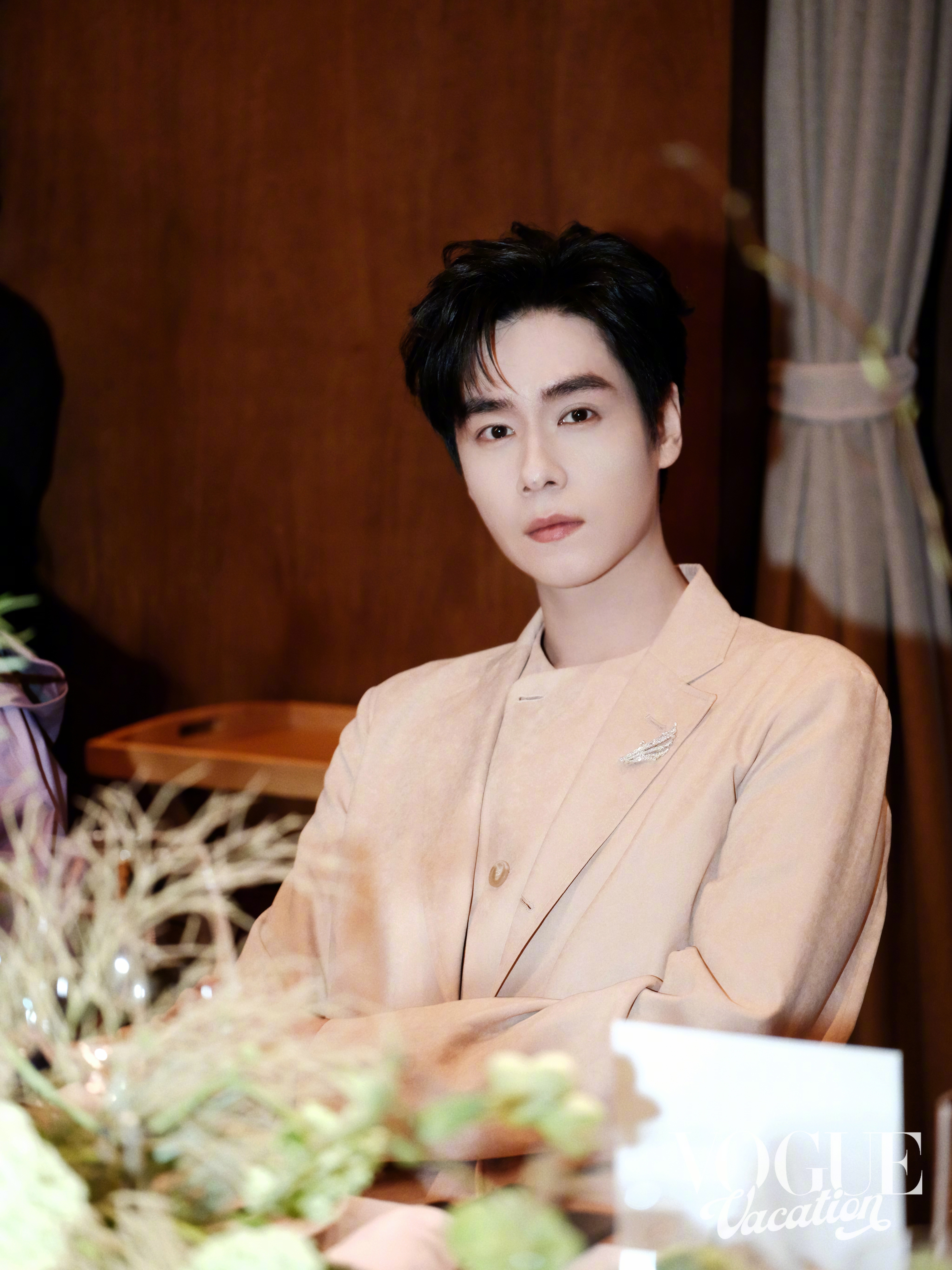 VOGUE山谷假日 晚宴明星大片～📸赵露思、JOSHUA洪知秀、李兰迪、胡一天