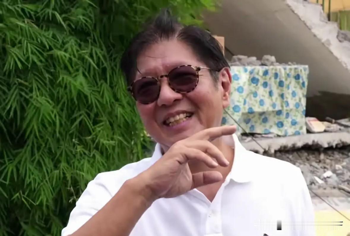 中方制裁菲防长，不到24小时，马科斯回应了


6月11日，我国外交部对菲律宾防