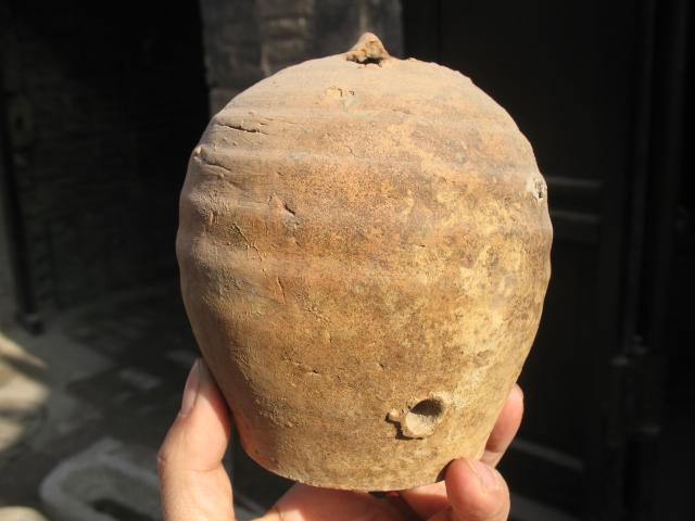 摔扑满的快乐，当代孩子再也体会不到了！存钱罐的古今反差太戳心

存钱罐自古以来就