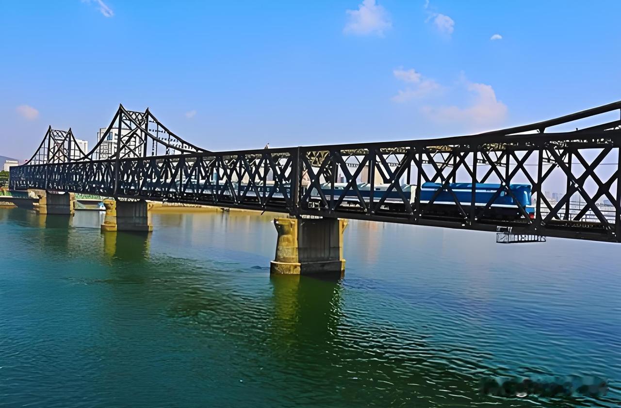 丹东到朝鲜国际列车已经开通，普通百姓能去朝鲜旅游了吗？

最近这个话题讨论的很热