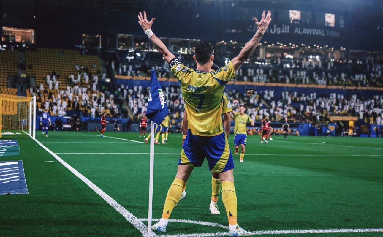 沙媒：C罗回归利雅得胜利训练 亚冠出战待定据沙特权威媒体《体育报》2月8日最新消