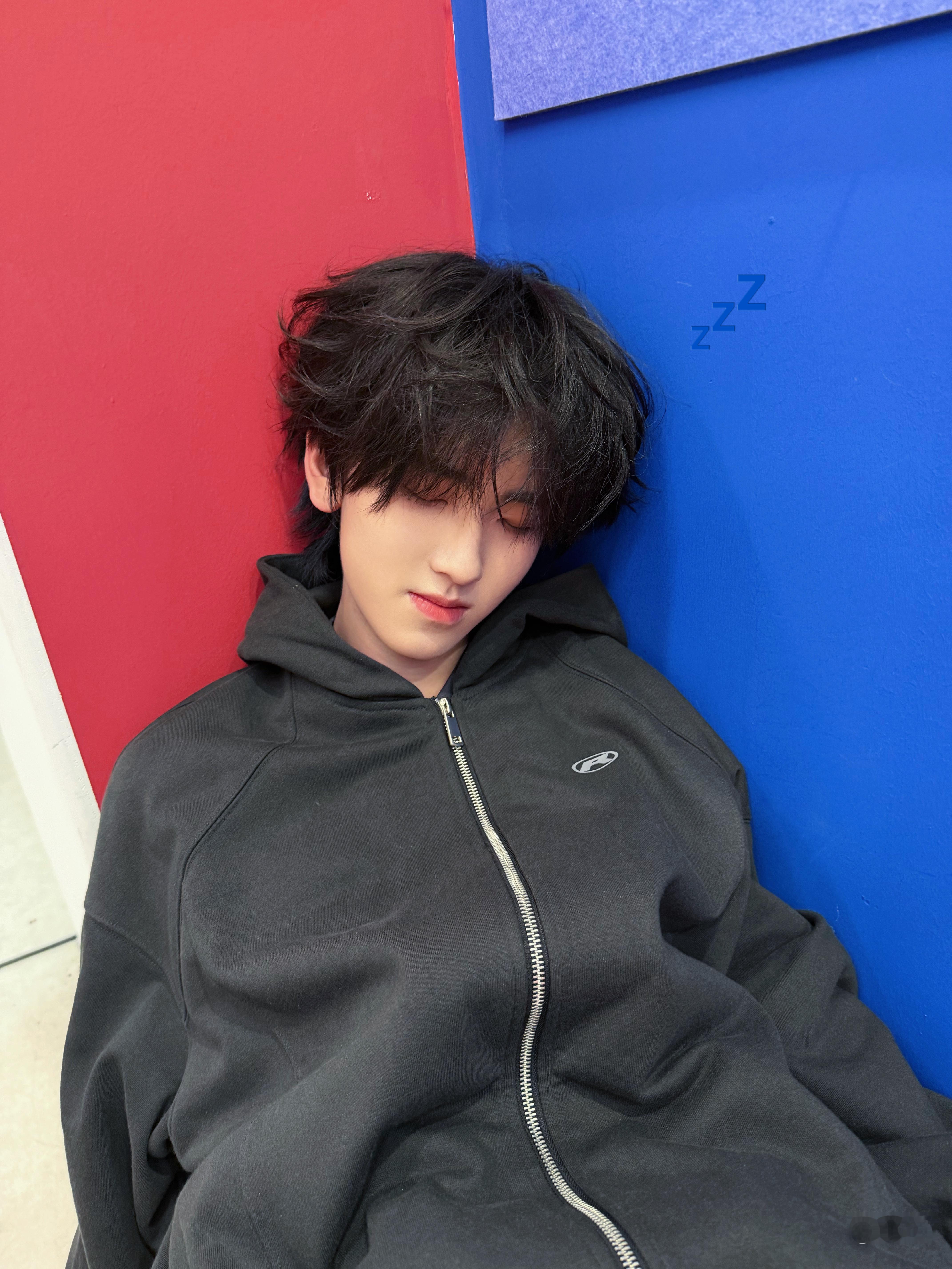 老婆我来睡那个什么件可以吗 