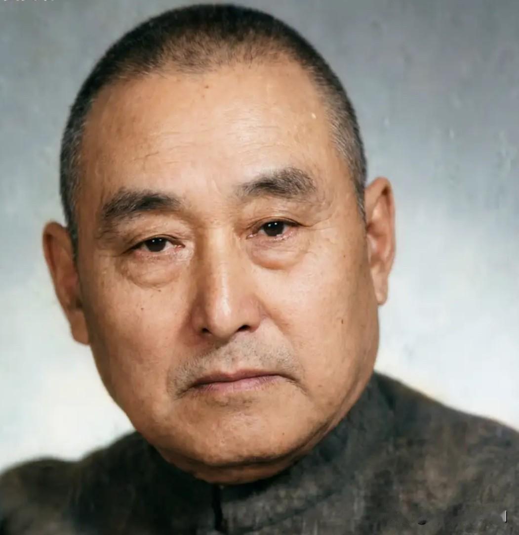他是民主建国会主要创始人，曾任政务院副总理兼轻工业部部长。5个儿子非常出色，皆为