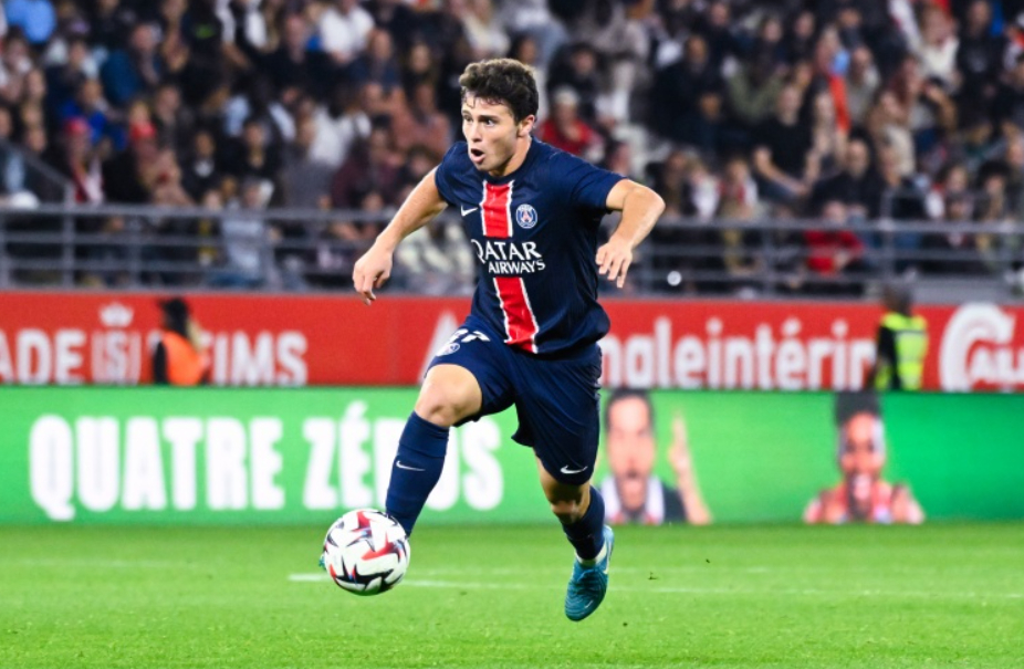 21岁的巴黎中场若昂·内维斯已经拥有丰富的奖杯收藏。他曾在本菲卡赢得葡超冠军，随