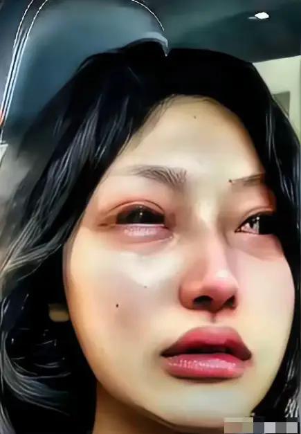 河南这场婚礼，简直比八点档狗血剧还抓马！

接亲车队红绸飘飘堵满村口，鞭炮噼里啪
