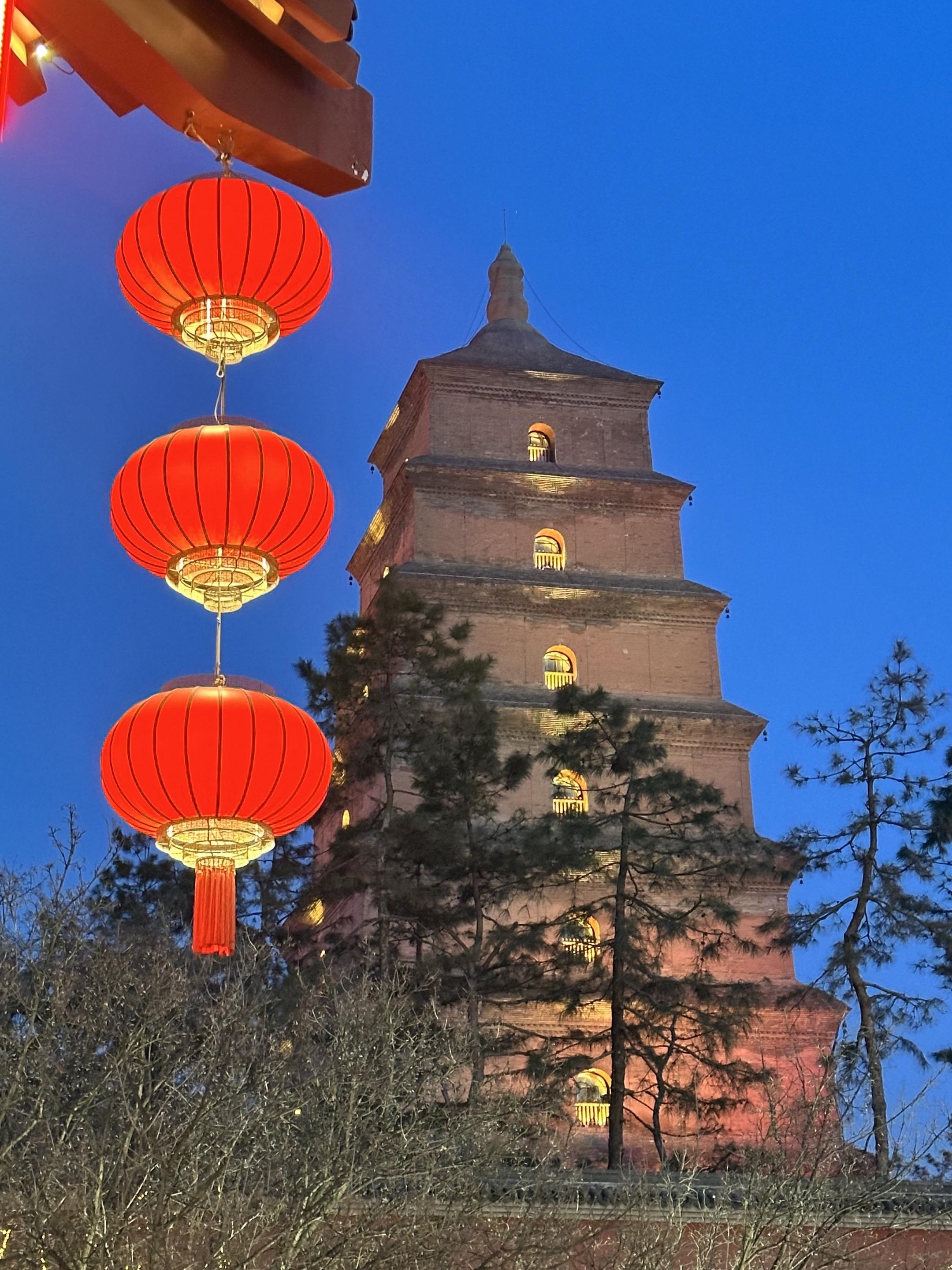 江春入旧年，事归尘埃，新岁皆可期