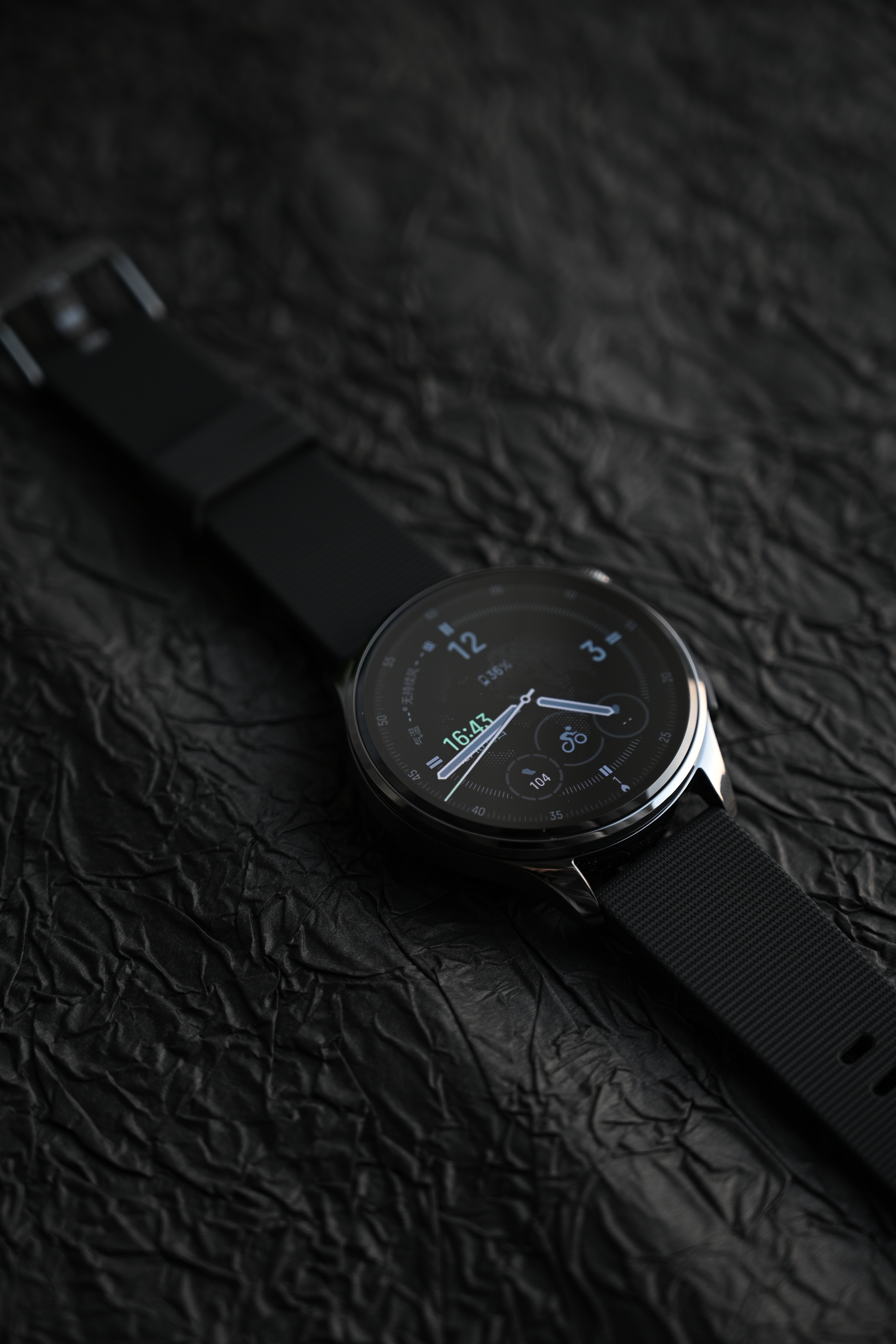 期待全智能腕表的朋友们，小米的全智能手表终于回归了！这就是全新的 Xiaomi 