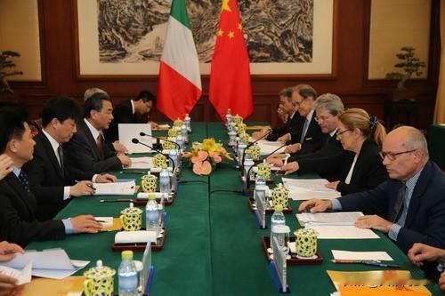 免签政策延长！王毅一句话让意大利人兴奋：说走就走的中国之旅来了
 
各位老铁，今