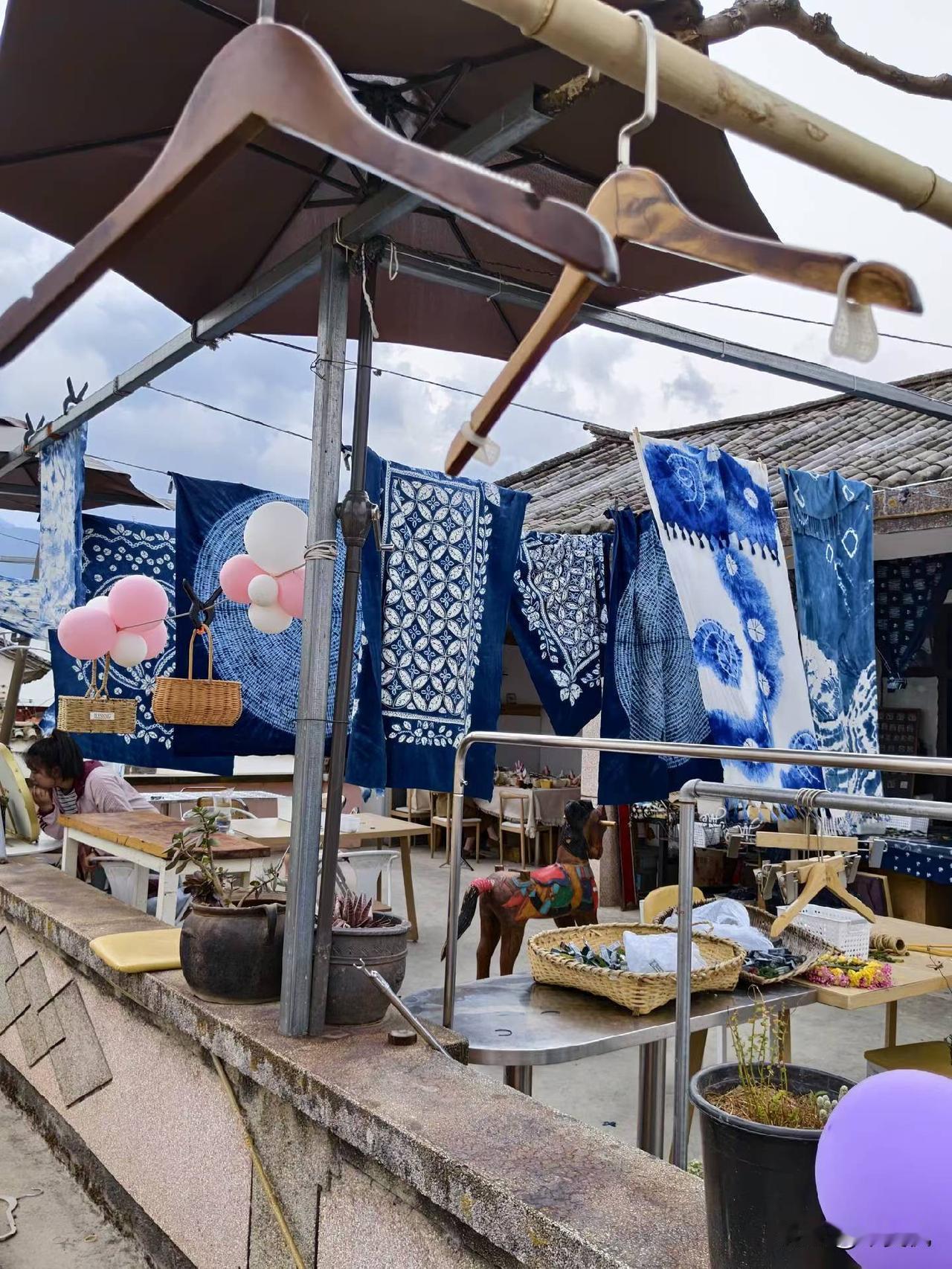 按大姐现在的话说，赚钱哪有读书难，那数学我如同听天书，头都疼，打死我也是学不会的