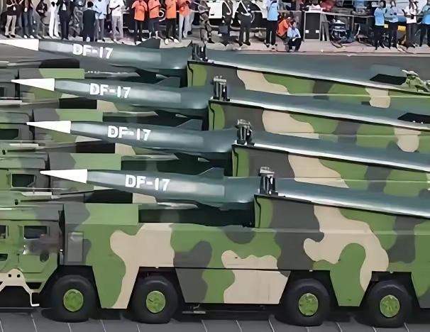 一口气花35亿买东风导弹，又砸150亿请中国驻军，付款极其爽快。谁能想到，在战火