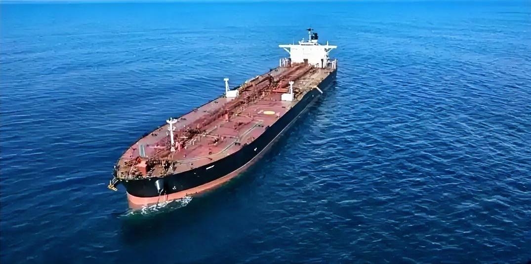 发现了吗？俄乌打了四年多，大家该吃吃该喝喝，似乎影响并不大；但美以伊冲突才一个多