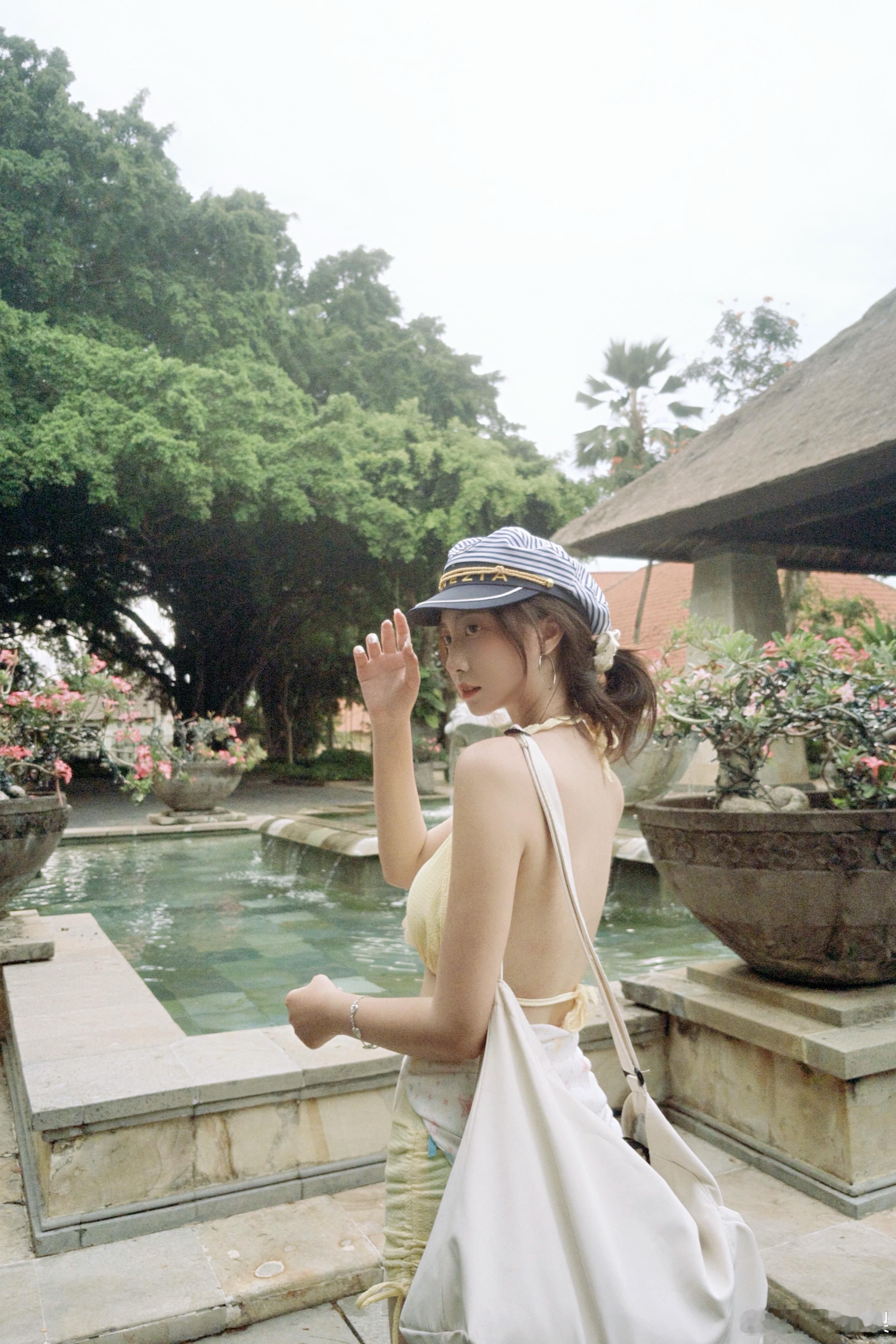 𓆝 𓈒🐋₊⁺𓇻⋆⁺₊🏝️⋆⁺₊⋆🫧  ​​​