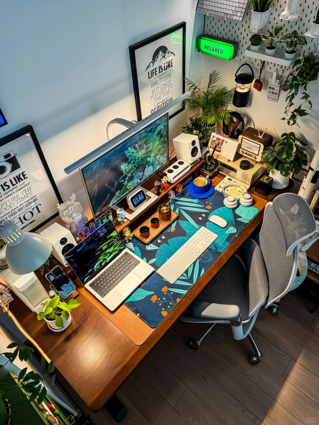 用童年回忆为书桌增添一份独特的魅力