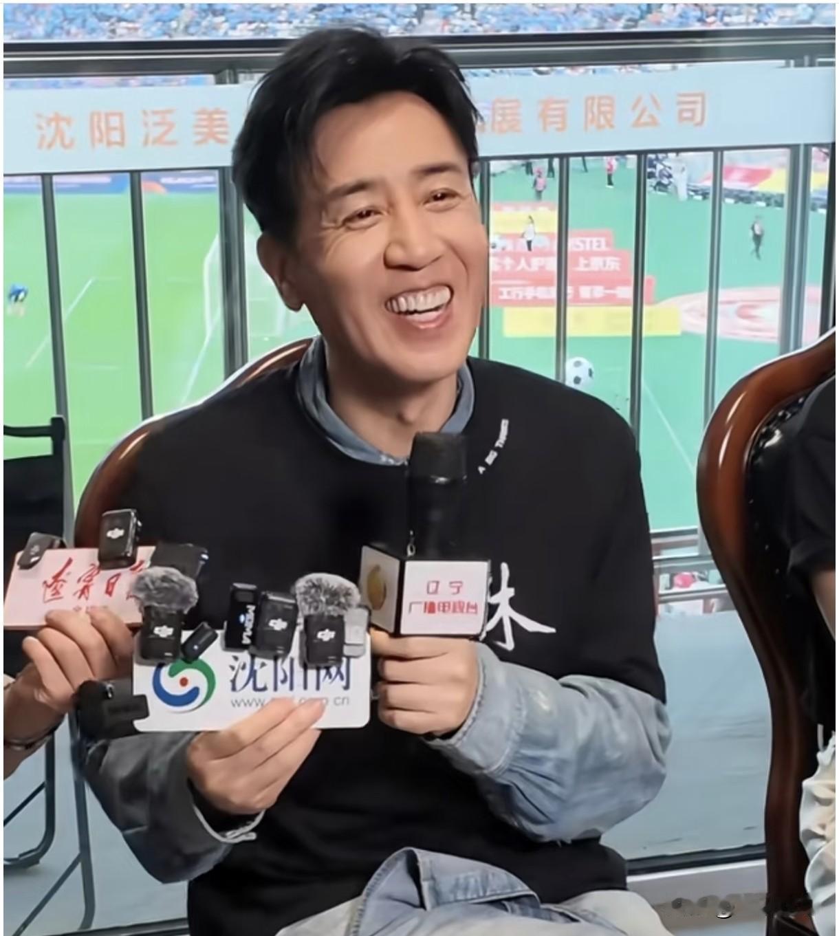 于和伟你熟悉吗？他可圈内公认的戏骨级演员，演技跨度极大，既能霸气狠戾的曹操，也能