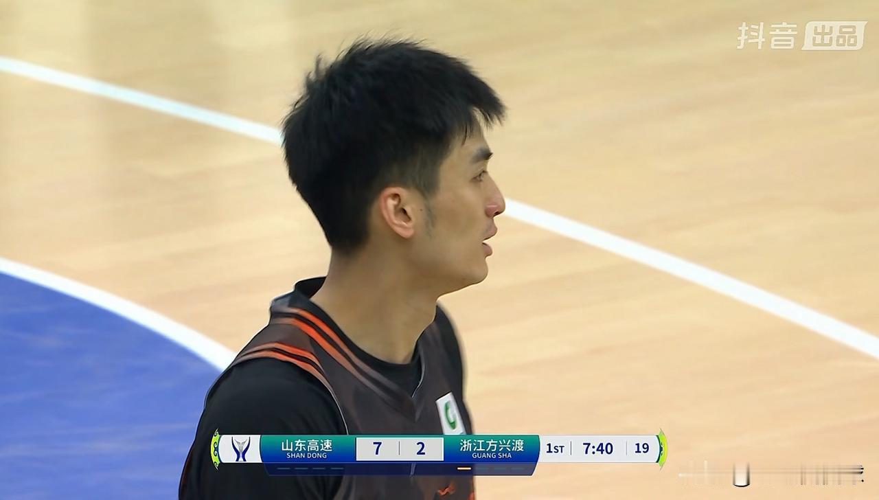 山东高速大将于德豪真是让人刮目相看！在今天进行的山东高速和浙江方兴渡的CBA俱乐