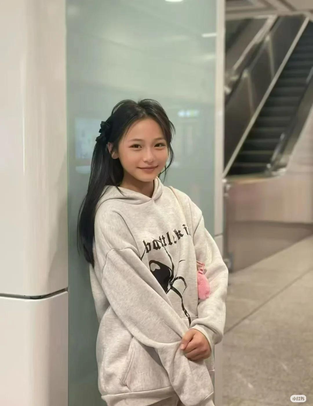 转发
帮忙转发）寻人启事
姓名:刘欣玥
性别:女
13岁
从2025年11月1日