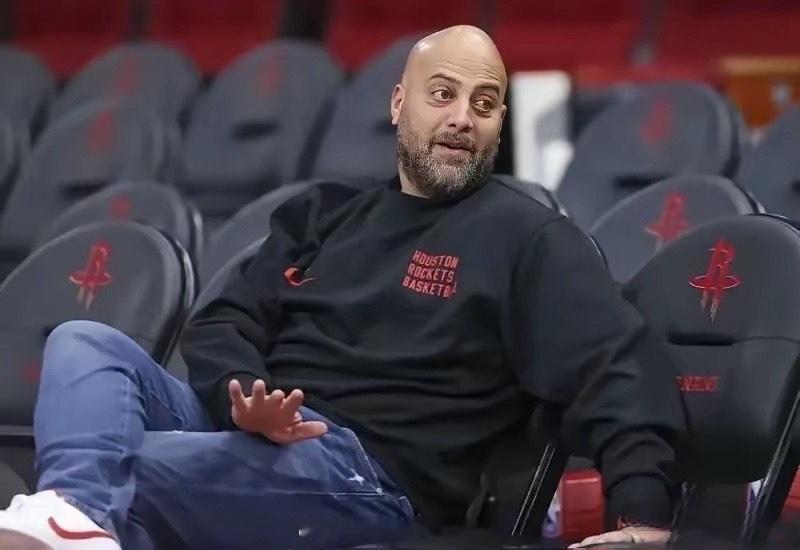 推荐交易：若成功，火箭直接起飞！交易1、卡佩拉+2个次轮签→换灰熊队斯潘塞+兰代