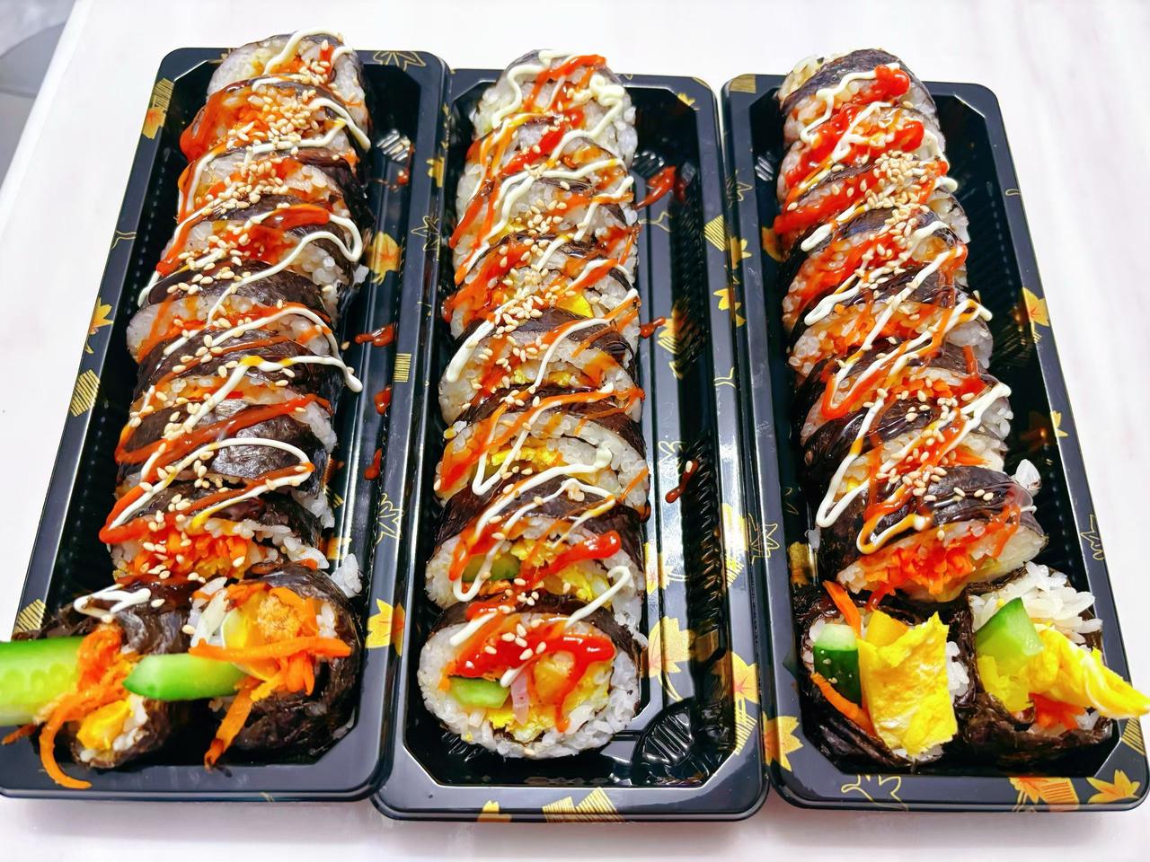 这不是外卖，也不是店里的卖品，这是我的巧手同事的佳作。