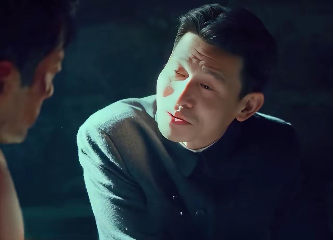追剧《沉默的荣耀》 谷正放出来了，又要祸害人了！吴石为什么要同意放他出来呢？
 