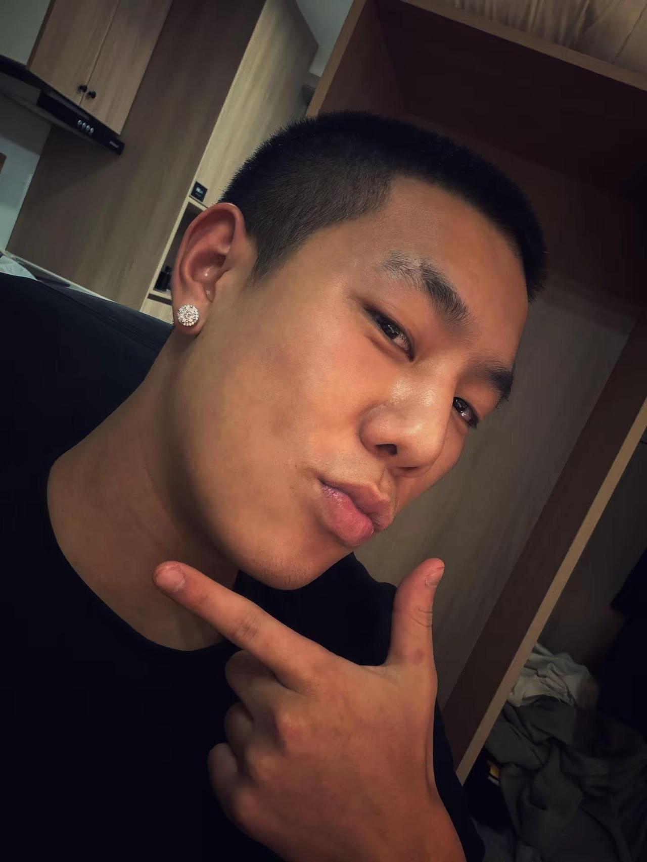 能被抢走的都是垃圾 讲真的 回头看你太一般了