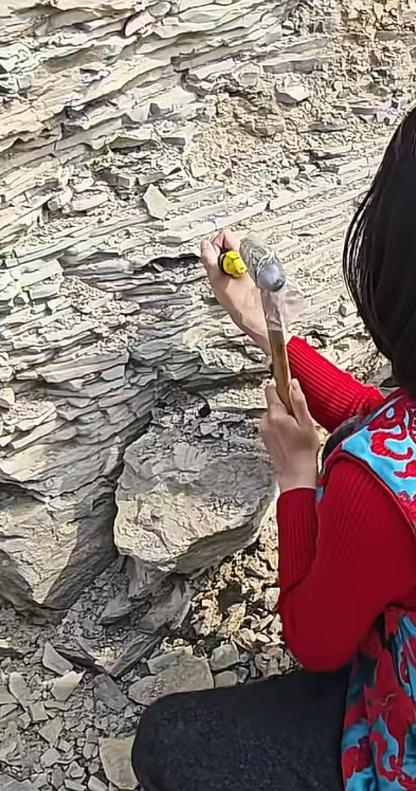 现在越来越多人都加入到这这个“游戏”当中，不知道这对山体会不会有什么损坏？济宁的