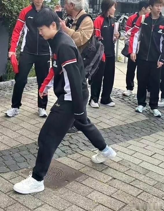 好可爱的莎莎[奶牛猫] ​​​