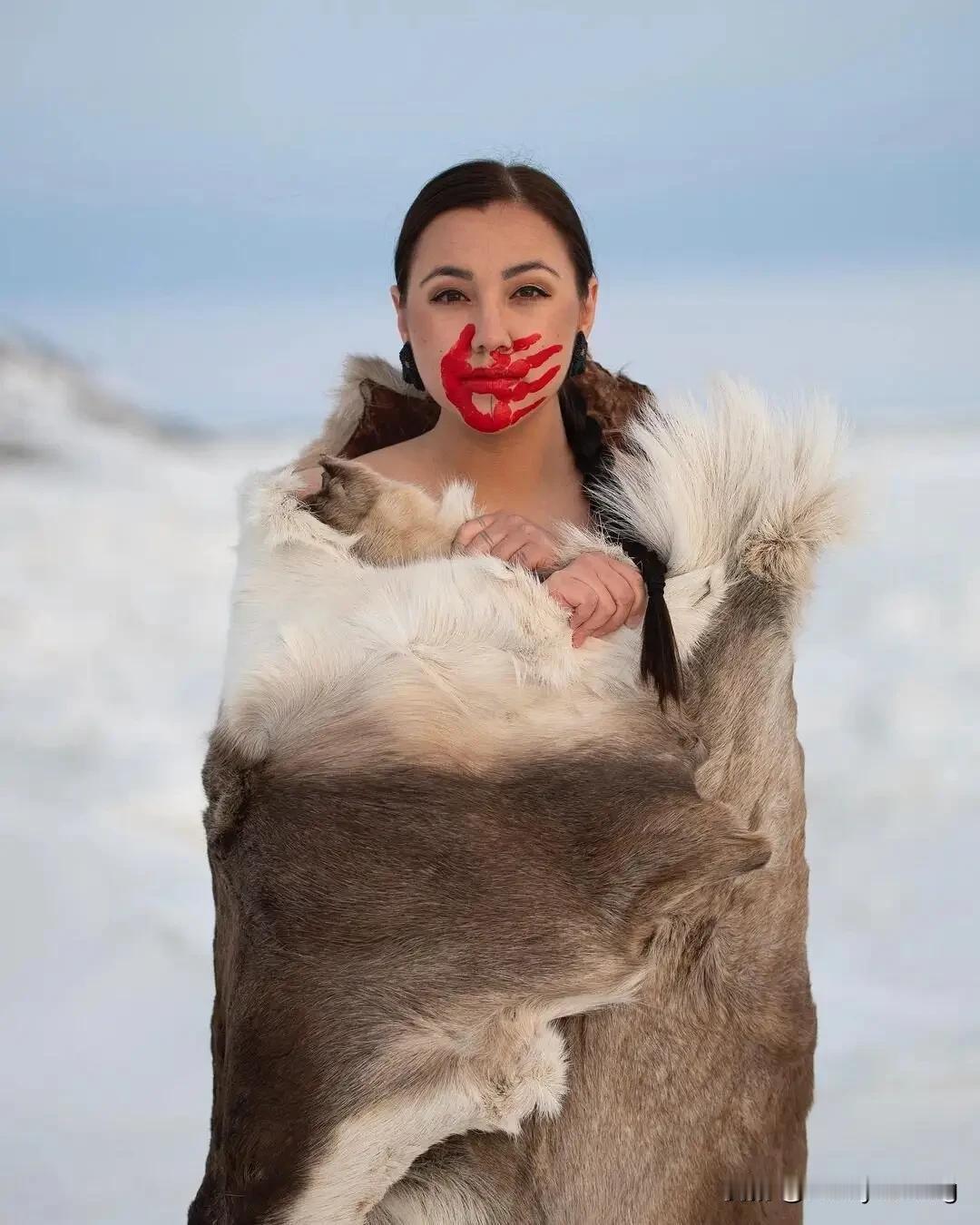 就像印度吞并锡金，美国吞并格陵兰岛是没有任何悬念的。
美国对格陵兰岛是觊觎已久了