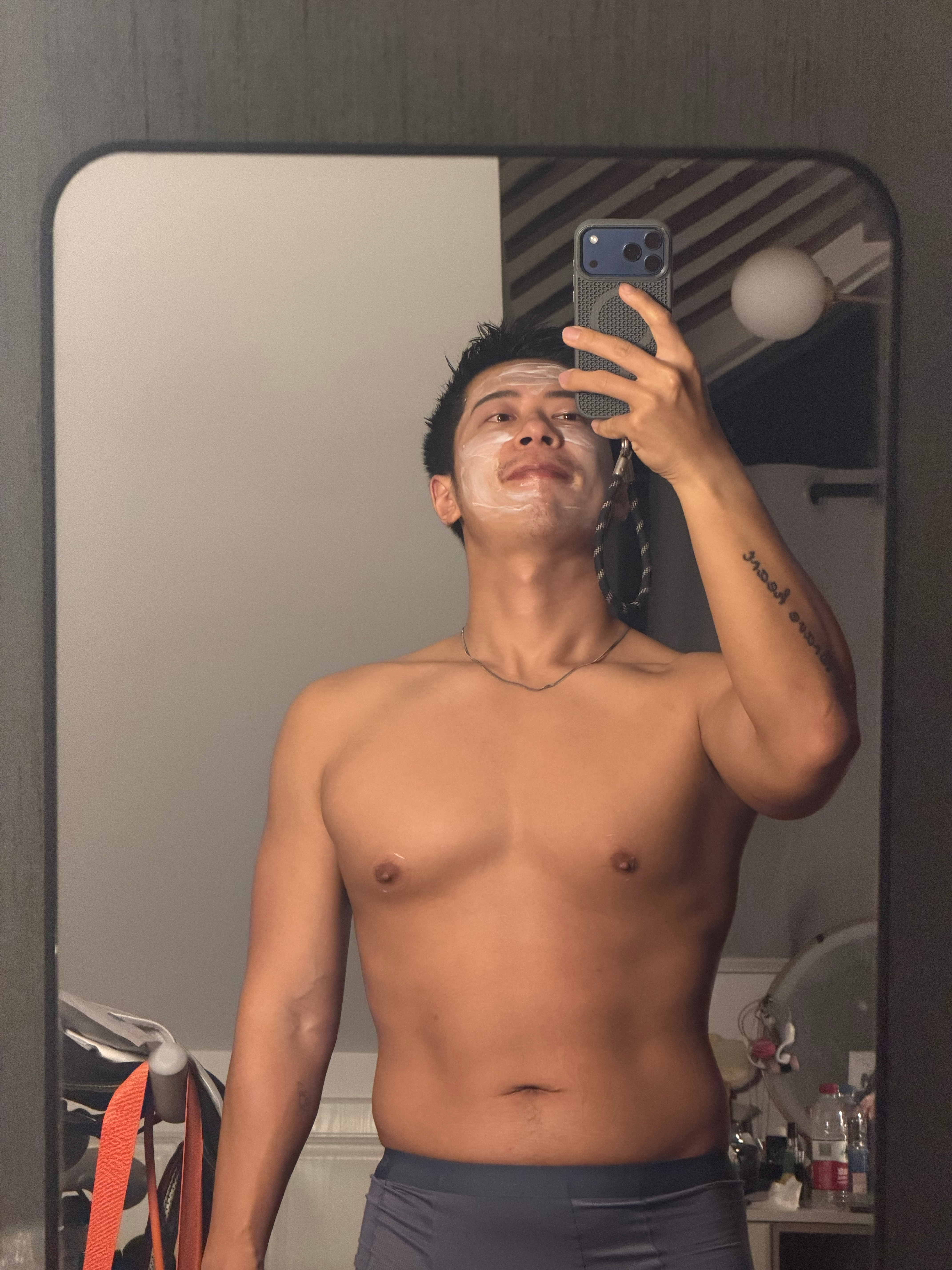 肉肉的 