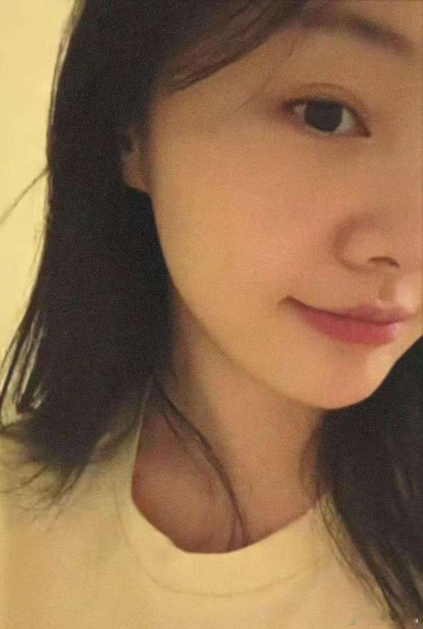 刷到爽子近照了