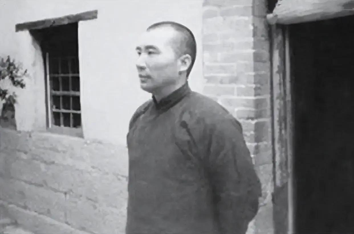 济南战役后，国军将领王耀武被解放军俘虏，在他的被俘处，我军惊奇发现一物，令陈毅大