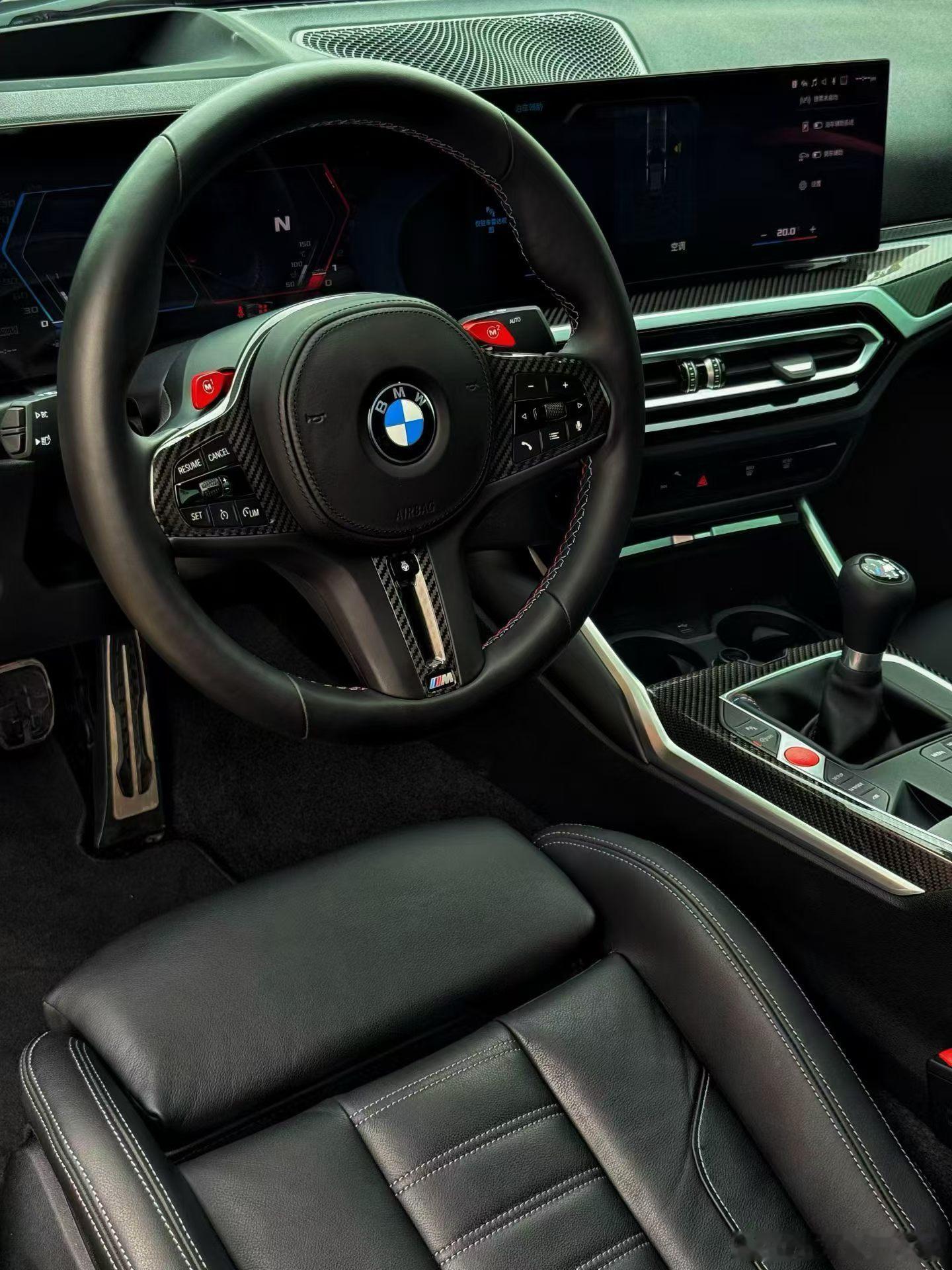 2024款宝马G87手动挡M2仅3000km硬核满改配置拉满：✅Maxton D