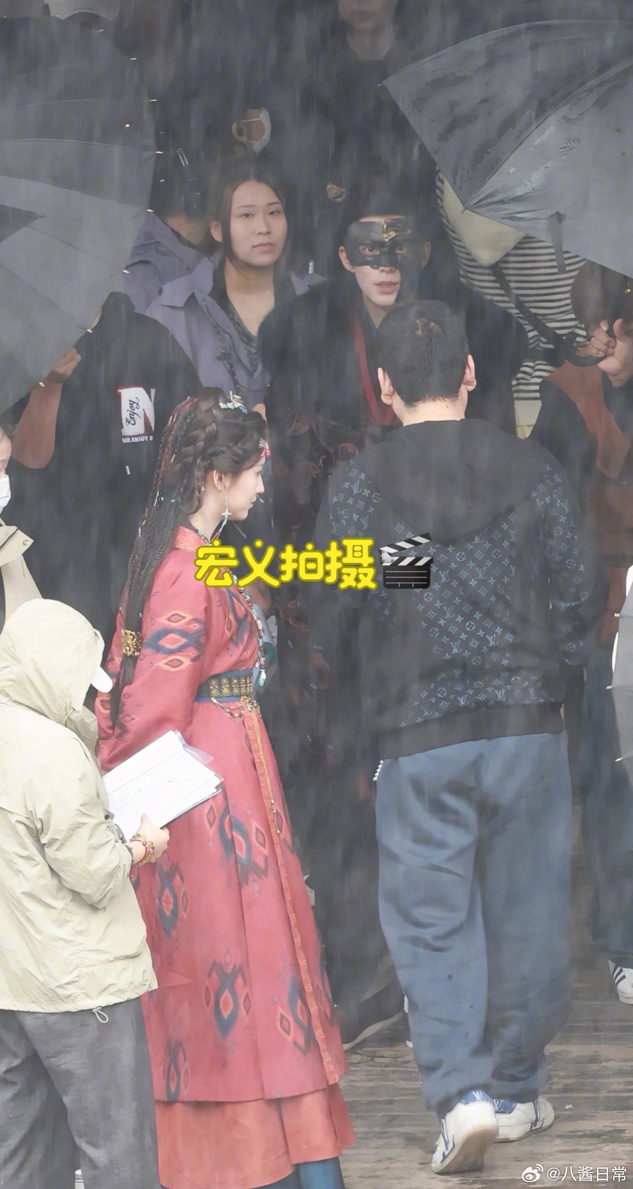 王鹤棣《将门独后》面具造型路透 