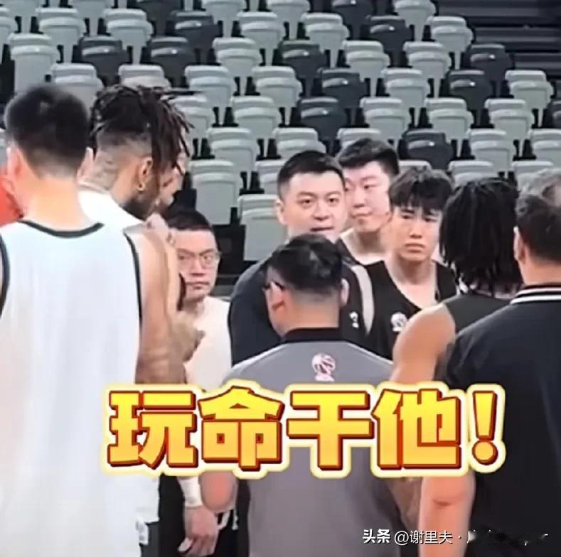 手握冠军点，杨鸣却为难，幸福的苦恼，辽篮是想回沈阳主场G5，还是在新疆客场G4夺