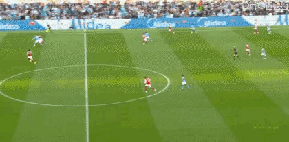 哈兰德和加布里埃尔的3次激烈缠斗哈兰德越来越会应对这样的防守了——从当初被吕迪格