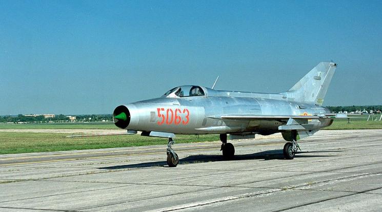 迪拜航展的“环保新姿势”：印度“光辉”现场教学用纸袋拯救地球