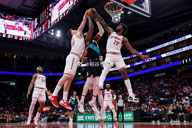 全美第18号种子圣约翰大学以72比65战胜了主场作战的西东大学。本场比赛后，圣约