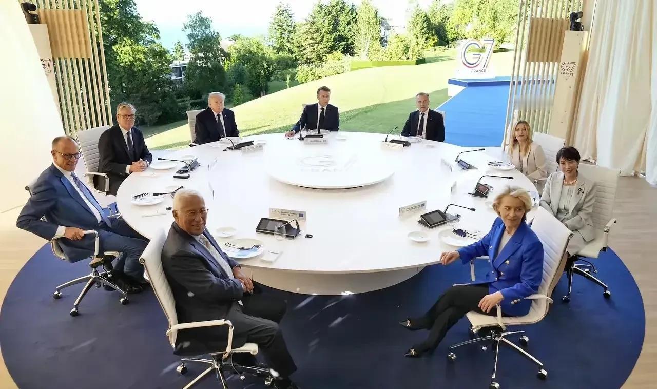 队伍不好带了！
G7首脑会开了一天，各聊各的也没整出一个共同议题，更像一盘散沙流
