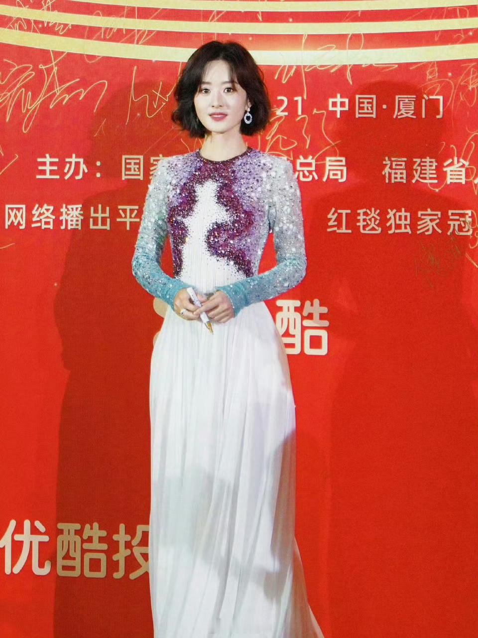 赵丽颖赵丽颖乔妍赵丽颖 电影乔妍的心事没有人的成功是一蹴而就的，我也是平凡人，所
