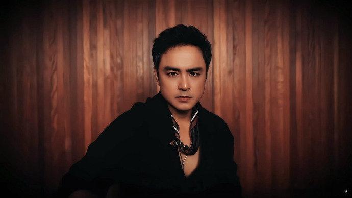 张康乐新剧集体耍小牌英雄帖已稳稳接住！集体耍小牌的剧宣太圈粉，好奇剧情碰撞的火花